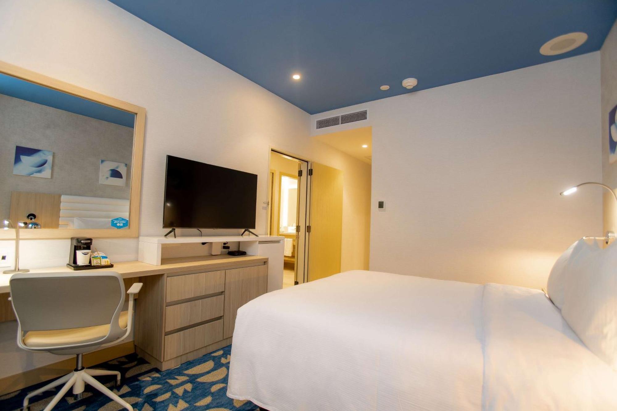 Готель Hampton By Hilton Quito La Carolina Park Екстер'єр фото